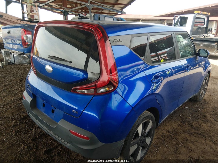 2020 Kia Soul VIN KNDJ33AU8L7007904 IAAI salvage auction — NORMAL WEAR, Clear (Tennessee), sold $1,800 on 2026-09-30 (photo 4)