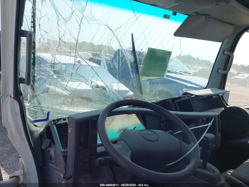 2015 Isuzu NPR VIN JALC4W164F7002260 IAAI salvage auction — FRONT END, Salvage (Texas), sold $1,200 on 2026-09-09 (photo 6)
