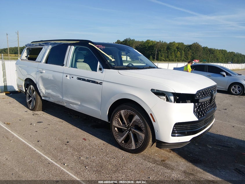 2025 Lincoln Navigator VIN 5LMJJ3TG9SEL00372 — IAAI salvage auction photo