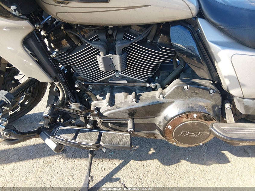2023 Harley-davidson Road glide VIN 1HD1TC61XPB956449 IAAI salvage auction — LEFT SIDE, Wait Title, sold $14,550 on 2026-10-01 (photo 9)