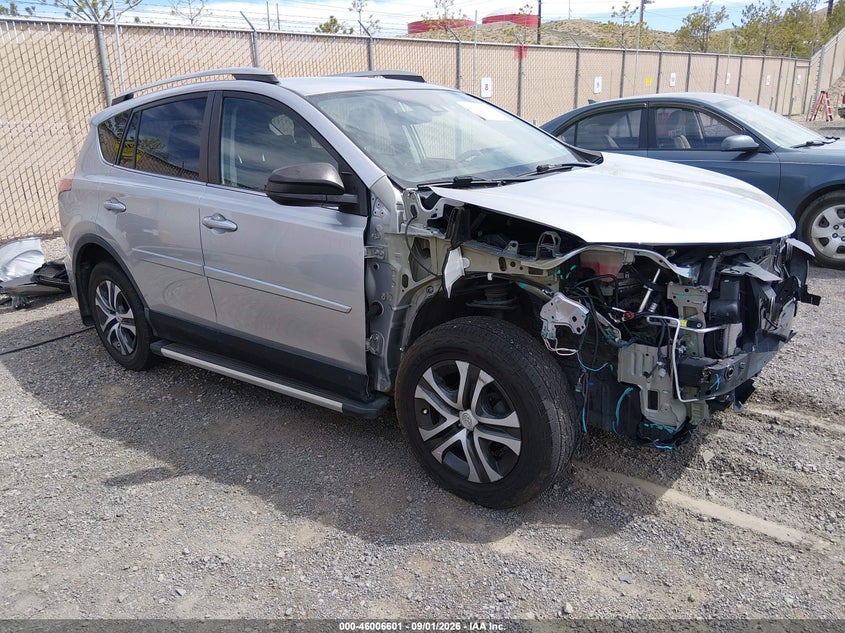2018 Toyota RAV 4 VIN 2T3BFREV1JW713728 — IAAI salvage auction photo