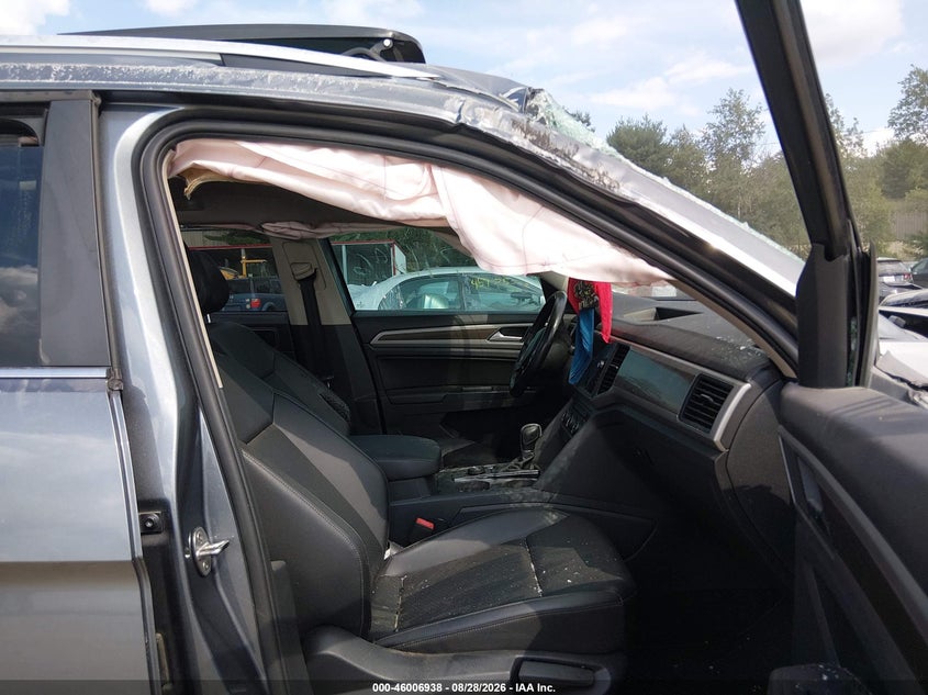 2019 Volkswagen Atlas VIN 1V2UR2CA5KC610208 IAAI salvage auction — LEFT FRONT, Salvage (Massachusetts), sold $300 on 2026-09-02 (photo 5)