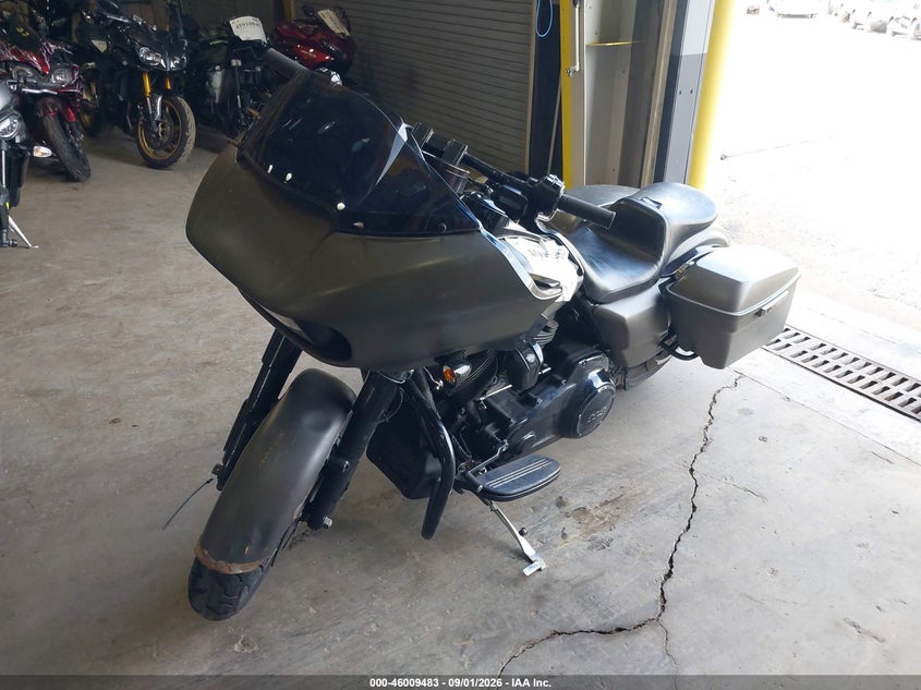 2019 Harley-davidson Road glide VIN 1HD1KTP10KB659796 IAAI salvage auction — FRONT END, Salvage Title, sold $4,800 on 2026-10-02 (photo 2)