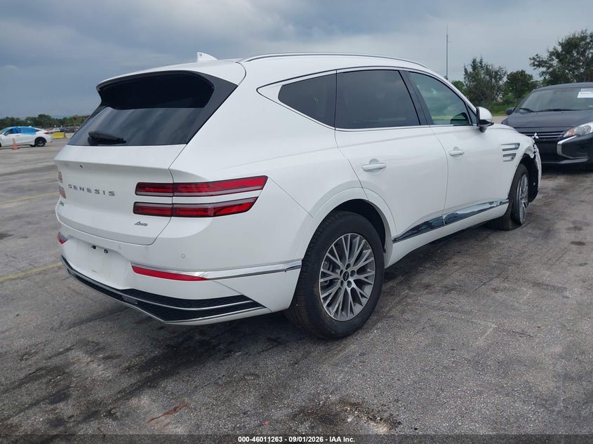 2026 Genesis Gv80 VIN KMUHFESB7TU329348 IAAI salvage auction — LEFT FRONT, Salvage Title, sold $15,600 on 2026-09-06 (photo 4)