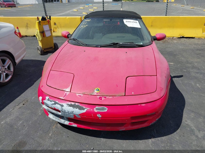 1991 Lotus Elan VIN SCCGA36B0MHF37398 IAAI salvage auction — NORMAL WEAR, Clear - Dealer Only (California), sold $2,250 on 2026-09-17 (photo 6)