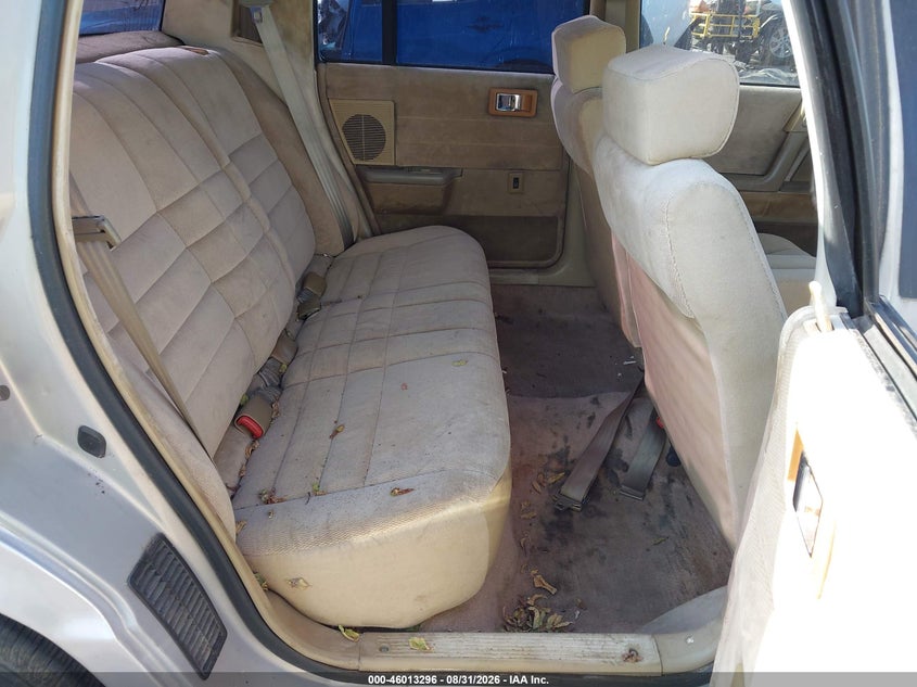 1994 Plymouth Acclaim VIN 1P3AA4636RF207643 IAAI salvage auction — NORMAL WEAR, Clear (Texas), sold $300 on 2026-09-10 (photo 8)
