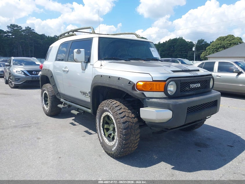 2007 Toyota Fj cruiser VIN JTEBU11F470027522 — IAAI salvage auction photo