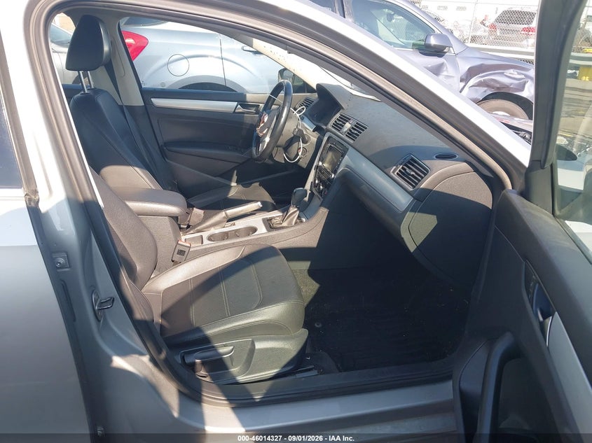2013 Volkswagen Passat VIN 1VWBP7A38DC121236 IAAI salvage auction — LEFT FRONT, Wait Title, sold $725 on 2026-10-01 (photo 5)