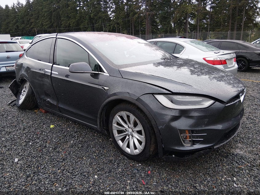 2019 Tesla Model x VIN 5YJXCBE25KF161346 — IAAI salvage auction photo