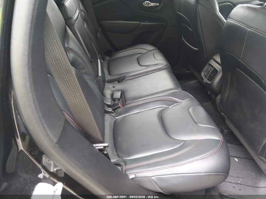 2014 Jeep Cherokee VIN 1C4PJMBS2EW161469 IAAI salvage auction — NORMAL WEAR, Clear (New York), sold $900 on 2026-10-03 (photo 8)