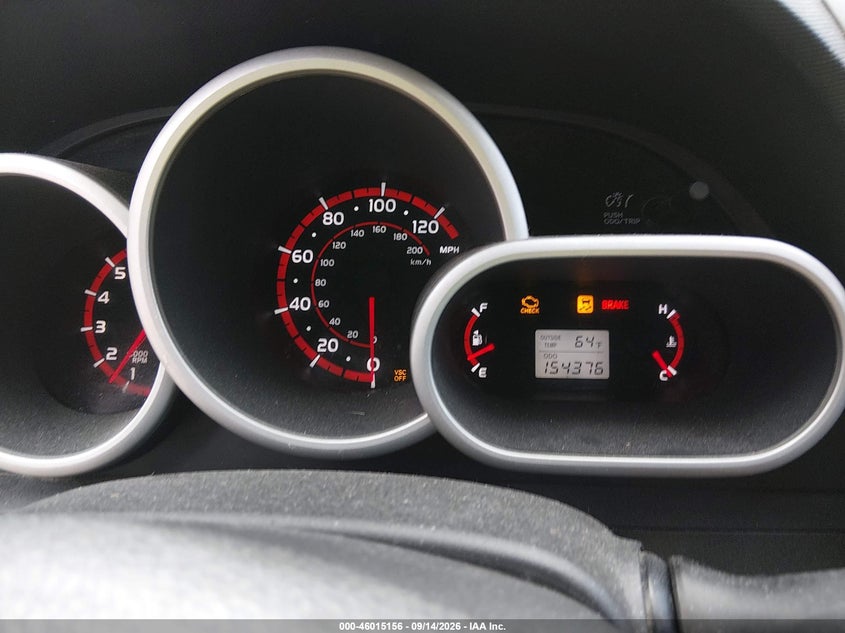 2010 Pontiac Vibe VIN 5Y2SL6E8XAZ404583 IAAI salvage auction — NORMAL WEAR, Original (Vermont), sold $500 on 2026-09-25 (photo 7)