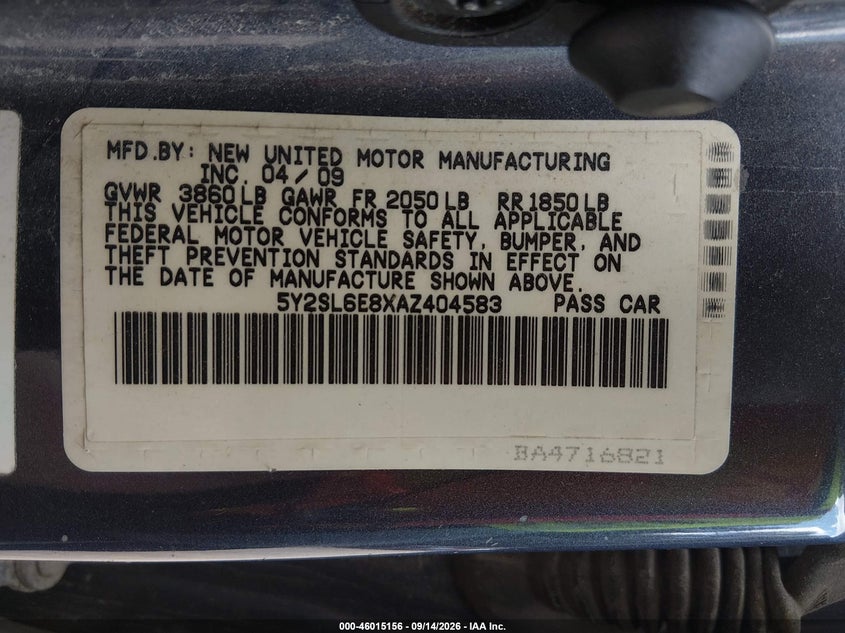 2010 Pontiac Vibe VIN 5Y2SL6E8XAZ404583 IAAI salvage auction — NORMAL WEAR, Original (Vermont), sold $500 on 2026-09-25 (photo 9)