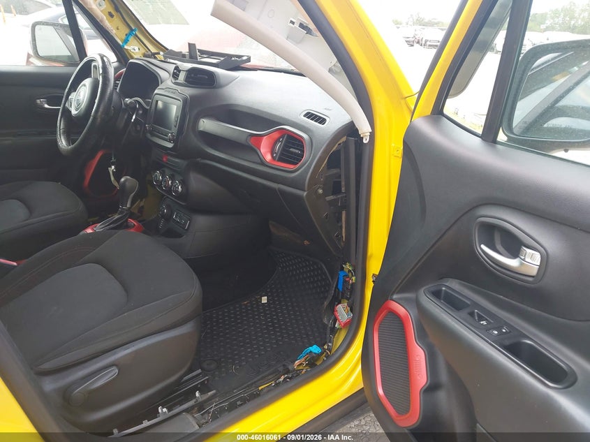 2016 Jeep Renegade VIN ZACCJBCT0GPD00041 IAAI salvage auction — FRONT END, Wait Title, sold $25 on 2026-10-02 (photo 5)