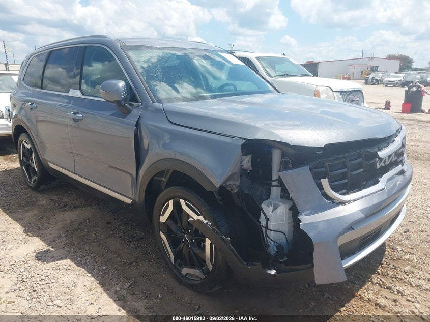 2025 Kia Telluride VIN 5XYP64GC6SG698812 IAAI salvage auction — FRONT END, Wait Title, sold $20,400 on 2026-09-15 (photo 1)