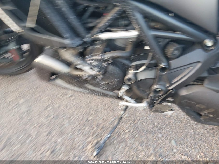 2014 Ducati Diavel VIN ZDM13BLWXEB016990 IAAI salvage auction — LEFT SIDE, Salvage (Arizona), sold $1,850 on 2026-09-16 (photo 9)
