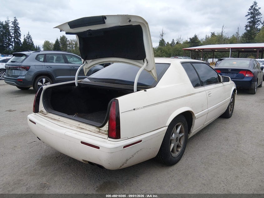 2002 Cadillac Eldorado VIN 1G6EC12932B106824 IAAI salvage auction — REAR END, Clear (Washington), sold $225 on 2026-09-23 (photo 4)