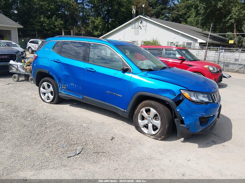 2019 Jeep Compass VIN 3C4NJDBB2KT656120 IAAI salvage auction — SIDE, Wait Title, sold $0 on 2026-10-04 (photo 1)