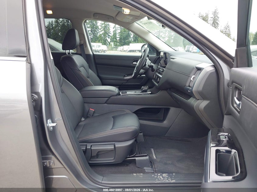 2026 Nissan Pathfinder VIN 5N1DR3CE8TC263710 IAAI salvage auction — LEFT SIDE, Salvage Title, sold $28,350 on 2026-09-09 (photo 5)