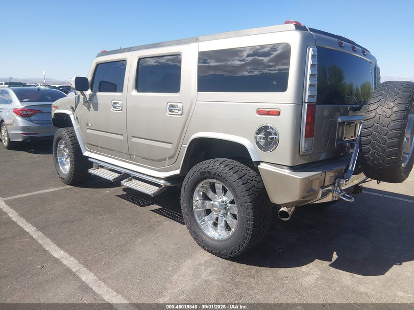 2004 Hummer H2 VIN 5GRGN23U44H100747 IAAI salvage auction — NORMAL WEAR, Clear (Nevada), sold $3,800 on 2026-09-18 (photo 3)