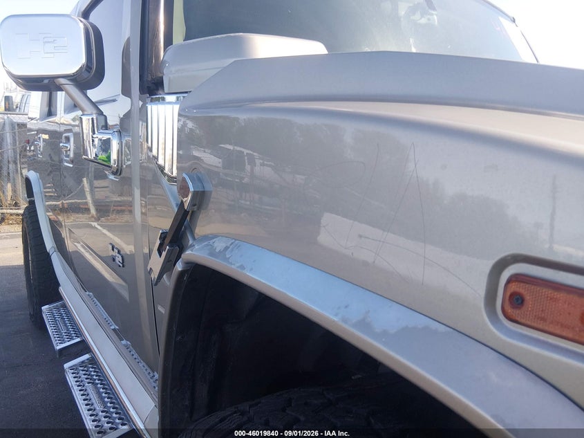 2004 Hummer H2 VIN 5GRGN23U44H100747 IAAI salvage auction — NORMAL WEAR, Clear (Nevada), sold $3,800 on 2026-09-18 (photo 6)