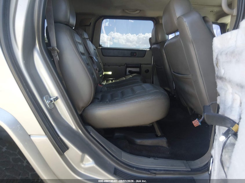 2004 Hummer H2 VIN 5GRGN23U44H100747 IAAI salvage auction — NORMAL WEAR, Clear (Nevada), sold $3,800 on 2026-09-18 (photo 8)