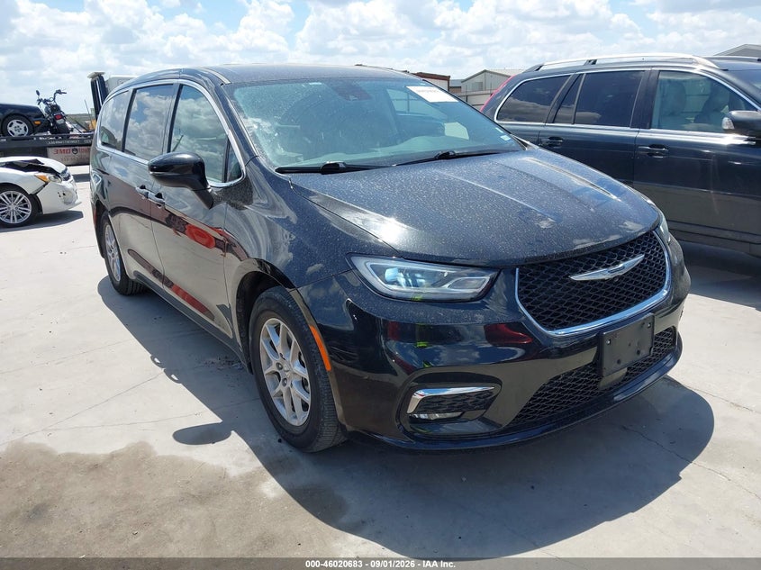 2023 Chrysler Pacifica VIN 2C4RC1BG2PR627720 — IAAI salvage auction photo