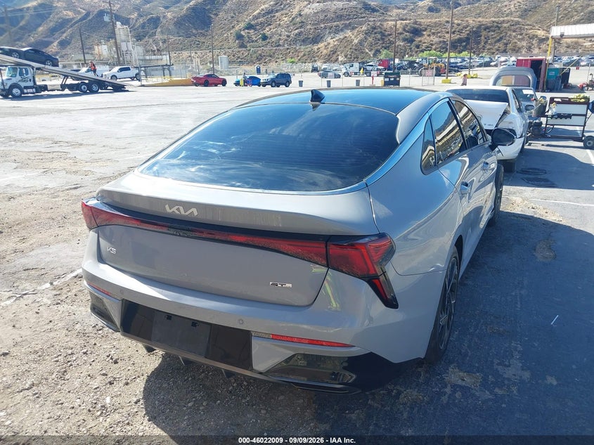 2025 Kia K5 VIN KNAG64J72S5315532 IAAI salvage auction — Right Front, Salvage, sold $10,175 on 2026-10-19 (photo 4)