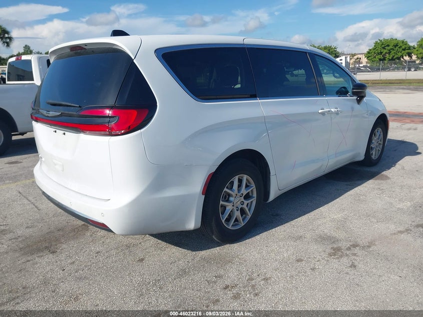 2024 Chrysler Pacifica VIN 2C4RC1BG4RR149643 IAAI salvage auction — RIGHT SIDE, Enterprise Vehicles Clear Only (New Jersey), sold $13,500 on 2026-09-11 (photo 4)