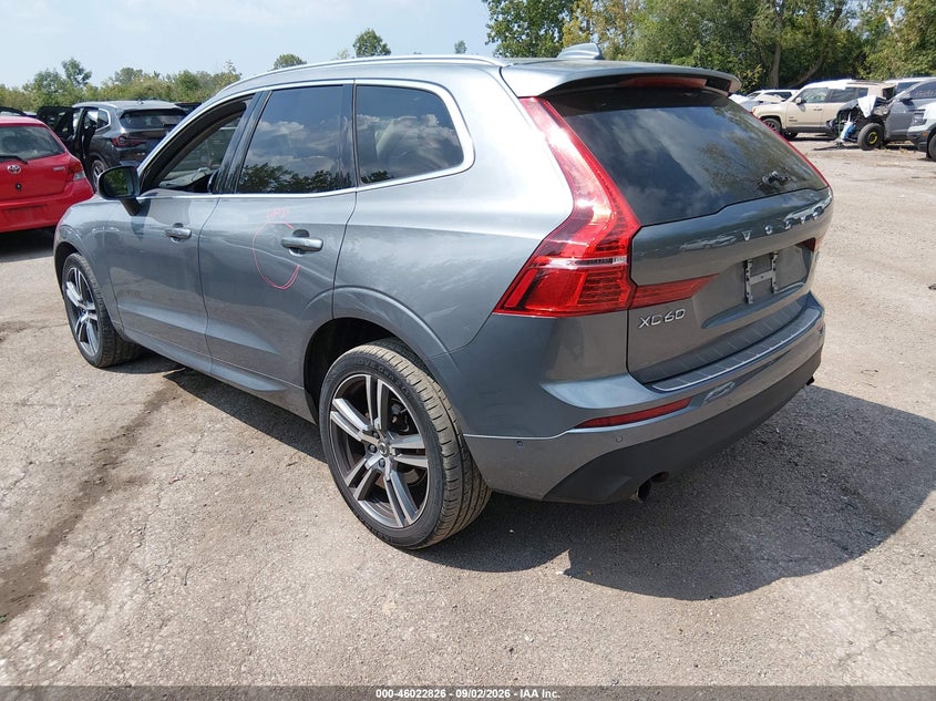 2018 Volvo Xc60 VIN LYV102RK5JB097365 IAAI salvage auction — RIGHT FRONT, Wait Title, sold $10,250 on 2026-10-13 (photo 3)