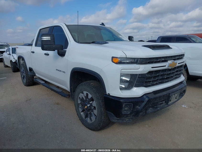 2024 Chevrolet Silverado 2500 VIN 2GC4YME73R1105186 — IAAI salvage auction photo