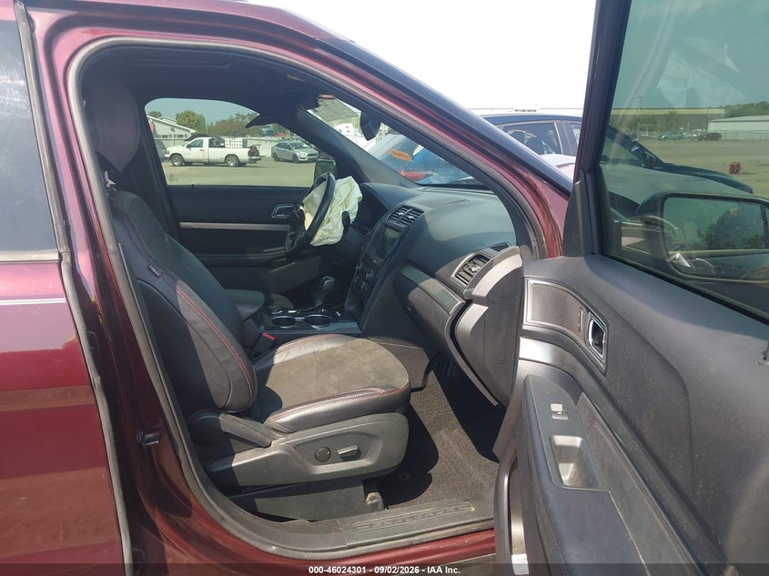2019 Ford Explorer VIN 1FM5K8D83KGA39475 IAAI salvage auction — FRONT END, Wait Title, sold $1,700 on 2026-09-30 (photo 5)