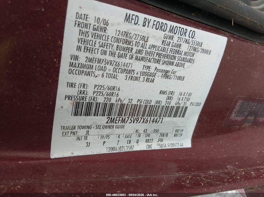 2007 Mercury Grand marquis VIN 2MEFM75V97X614471 IAAI salvage auction — NORMAL WEAR, Clear (Alabama), sold $350 on 2026-09-17 (photo 9)