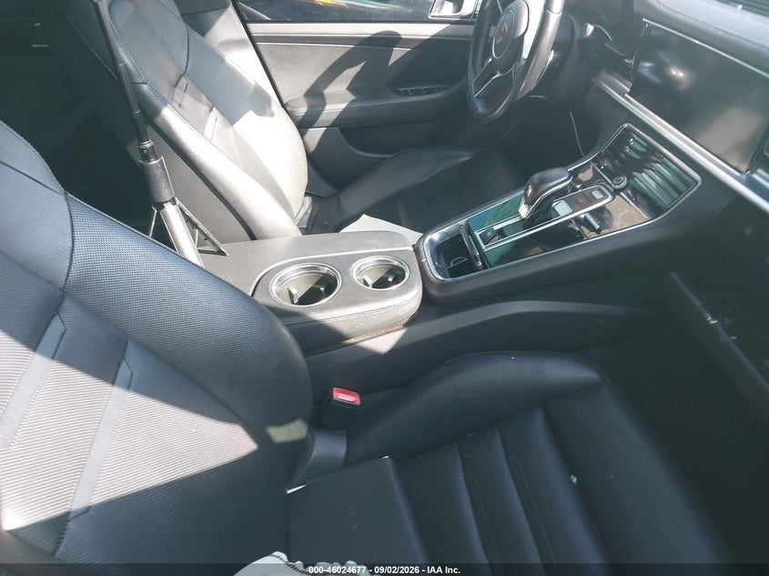 2017 Porsche Panamera VIN WP0AA2A74HL100721 IAAI salvage auction — SIDE, Wait Title, sold $8,600 on 2026-10-08 (photo 5)
