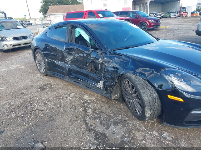 2017 Porsche Panamera VIN WP0AA2A74HL100721 IAAI salvage auction — SIDE, Wait Title, sold $8,600 on 2026-10-08 (photo 6)
