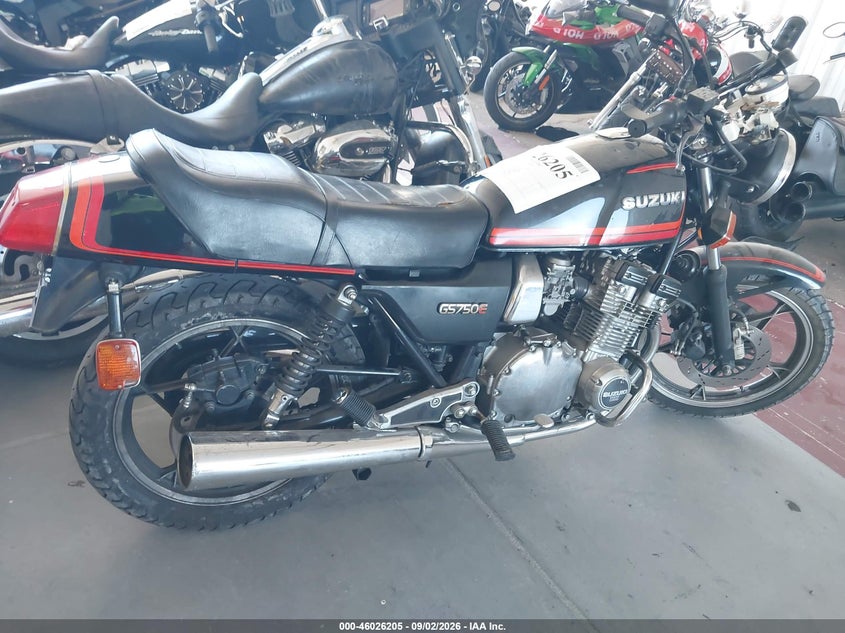 1982 Suzuki Gs750 VIN JS1GR71A5C2101588 IAAI salvage auction — FRONT END, Clear (Pennsylvania), sold $300 on 2026-09-11 (photo 4)