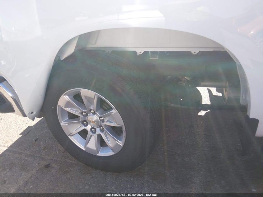 2026 Chevrolet Silverado VIN 3GCUKDED6TG343586 IAAI salvage auction — RIGHT REAR, Salvage Title, sold $28,100 on 2026-09-15 (photo 6)