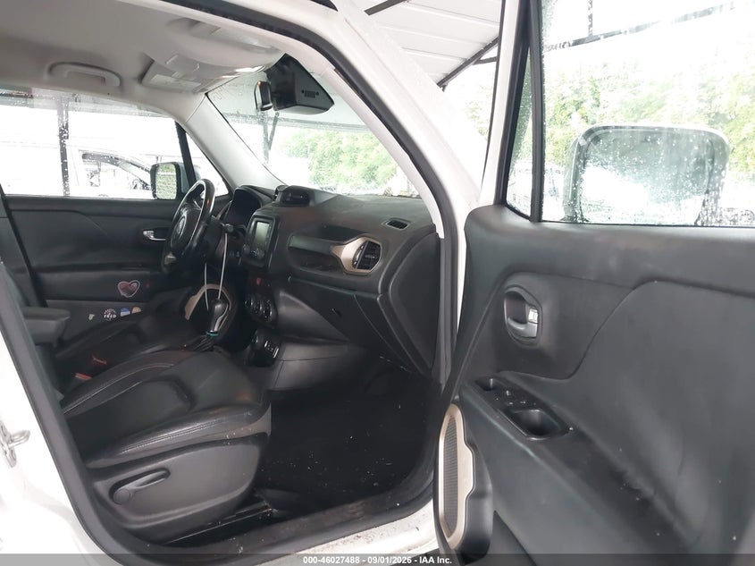 2016 Jeep Renegade VIN ZACCJBDT1GPD32463 IAAI salvage auction — FRONT END, Salvage Title, sold $0 on 2026-10-21 (photo 5)