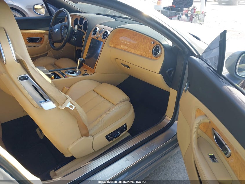 2005 Bentley Continental VIN SCBCR63W85C030040 IAAI salvage auction — NORMAL WEAR, Clear (Tennessee), sold $2,775 on 2026-09-10 (photo 5)