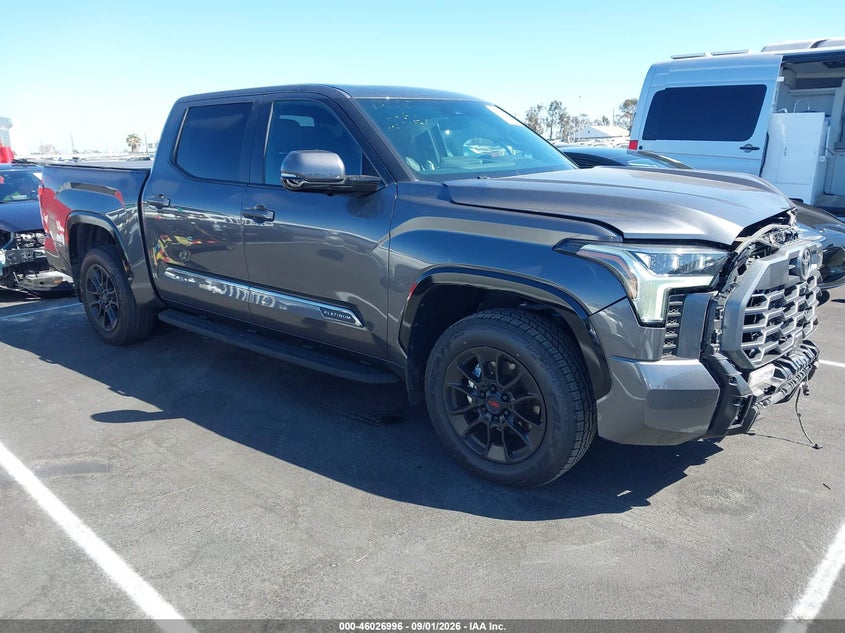 2025 Toyota Tundra VIN 5TFWA5DB4SX332484 — IAAI salvage auction photo