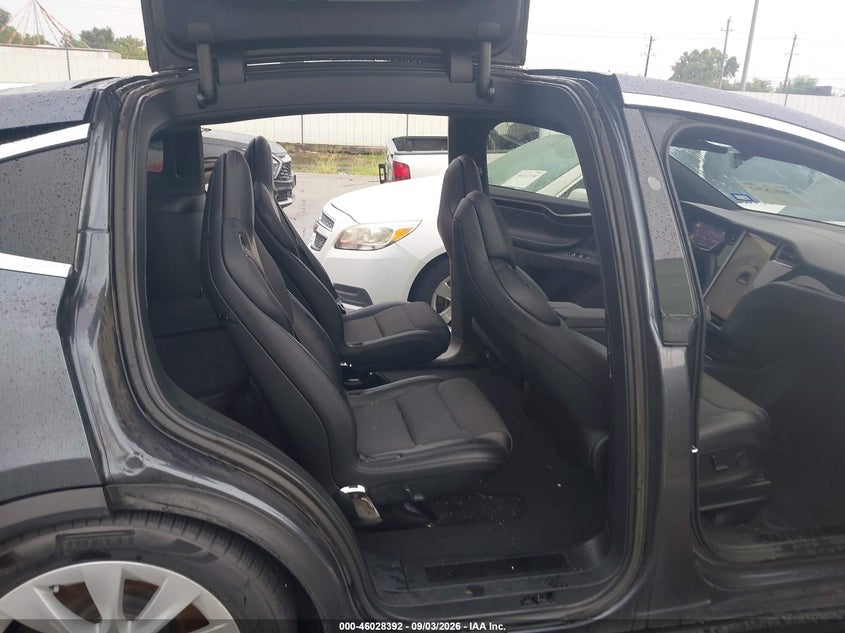 2018 Tesla Model x VIN 5YJXCBE22JF103905 IAAI salvage auction — REAR END, Salvage Title, sold $7,475 on 2026-10-16 (photo 8)