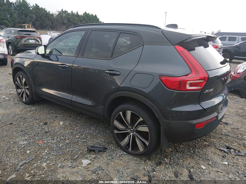 2022 Volvo Xc40 VIN YV4ED3UR0N2643249 IAAI salvage auction — UNDERCARRIAGE, Salvage Title, sold $13,900 on 2026-09-24 (photo 3)