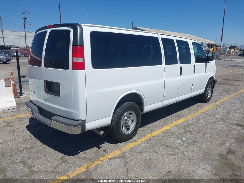 2017 Chevrolet Express 3500 VIN 1GAZGPFF7H1270669 IAAI salvage auction — NORMAL WEAR, Sf97 (California), sold $15,950 on 2026-09-10 (photo 4)