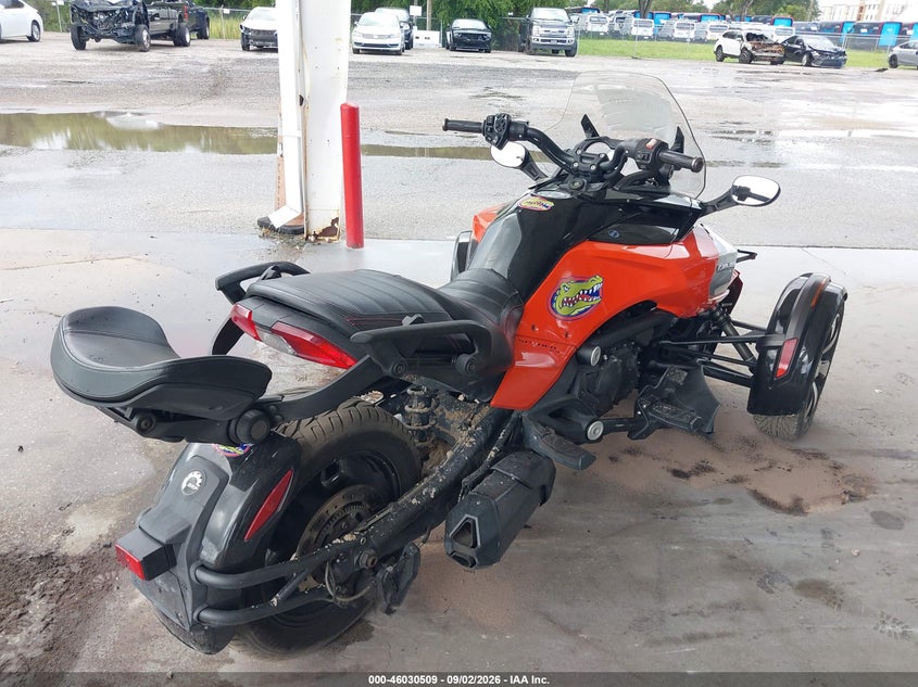 2015 Can-am/ brp Spyder VIN 2BXRDCD27FV000608 IAAI salvage auction — FRONT END, Wait Title, sold $875 on 2026-10-05 (photo 4)