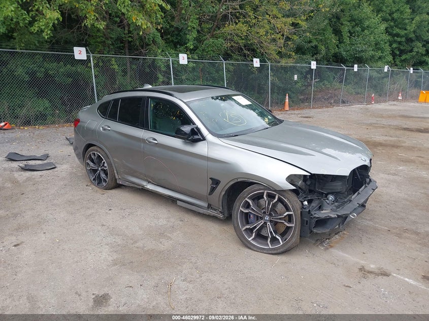 2020 BMW X4 M VIN 5YMUJ0C01LLA99614 — IAAI salvage auction photo