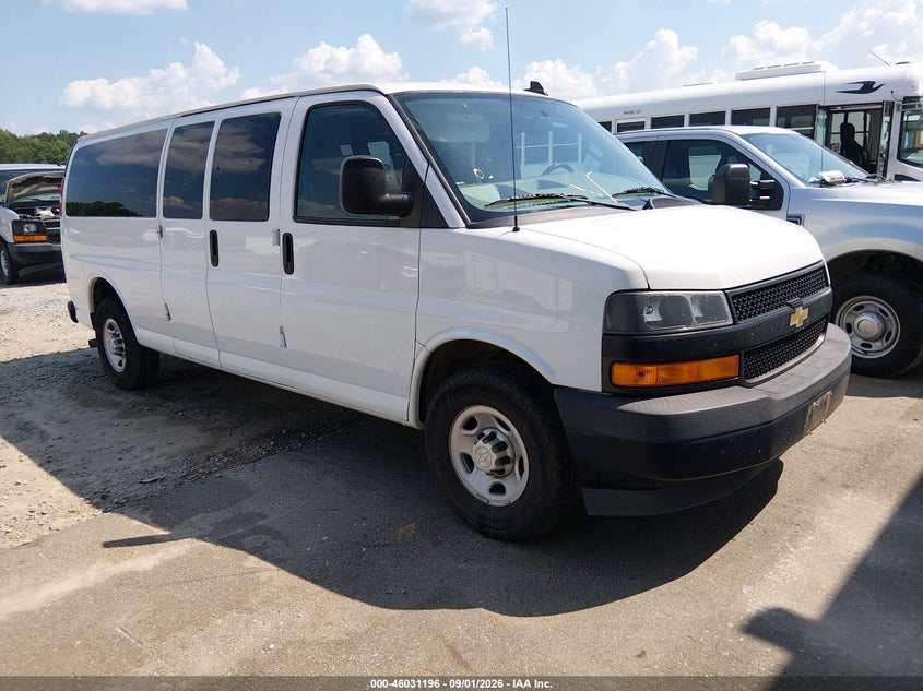 2019 Chevrolet Express 3500 VIN 1GAZGNFG2K1355990 — IAAI salvage auction photo