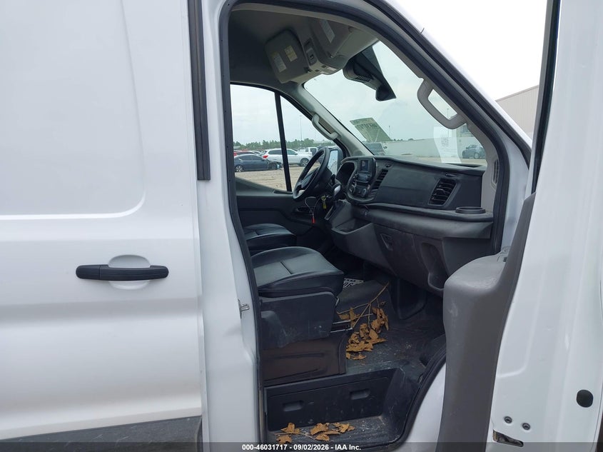 2025 Ford Transit VIN 1FTBR1X83SKB09737 IAAI salvage auction — ROOF, Wait Title, sold $18,250 on 2026-09-10 (photo 5)