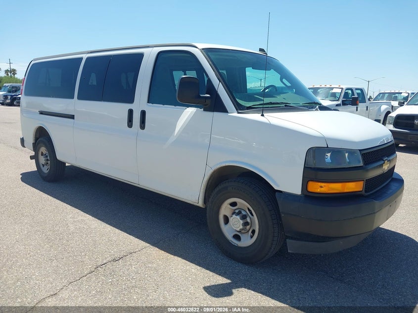 2019 Chevrolet Express 3500 VIN 1GAZGNFG8K1327028 — IAAI salvage auction photo