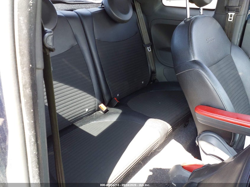 2015 Fiat 500 VIN 3C3CFFHH9FT667710 IAAI salvage auction — NORMAL WEAR, Clear (Illinois), sold $775 on 2026-09-15 (photo 8)