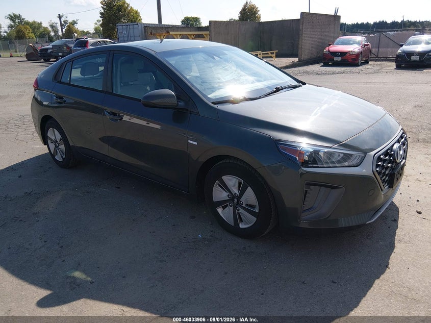 2020 Hyundai Ioniq hybrid VIN KMHC65LC5LU221682 — IAAI salvage auction photo