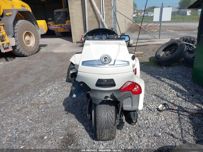 2015 Can-am/ brp Spyder VIN 2BXNBDD25FV002478 IAAI salvage auction — SIDE, Salvage Title, sold $1,325 on 2026-10-07 (photo 6)